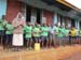 Kinder der Ibara Internatsschule singen